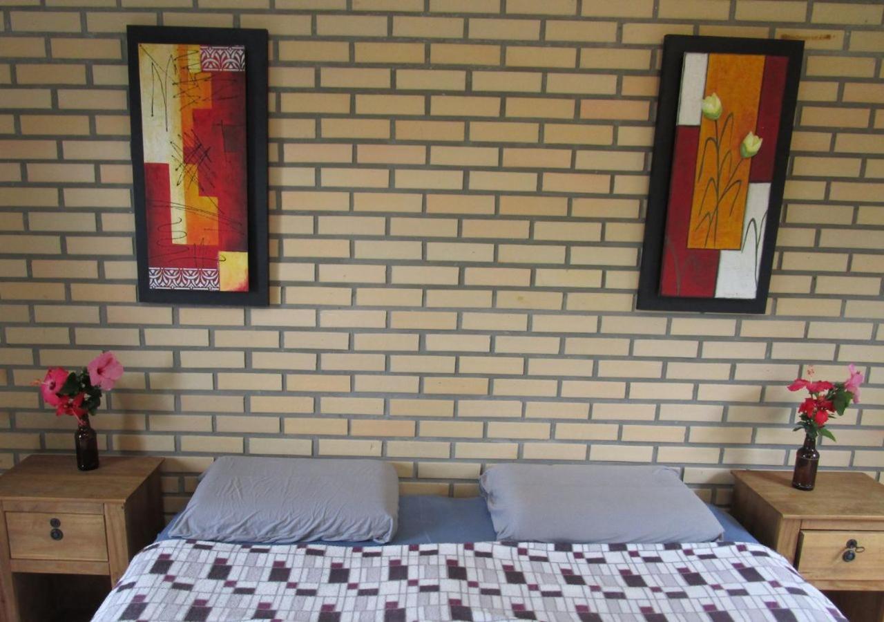Paraiso Hostel Прайя-ду-Роза Экстерьер фото